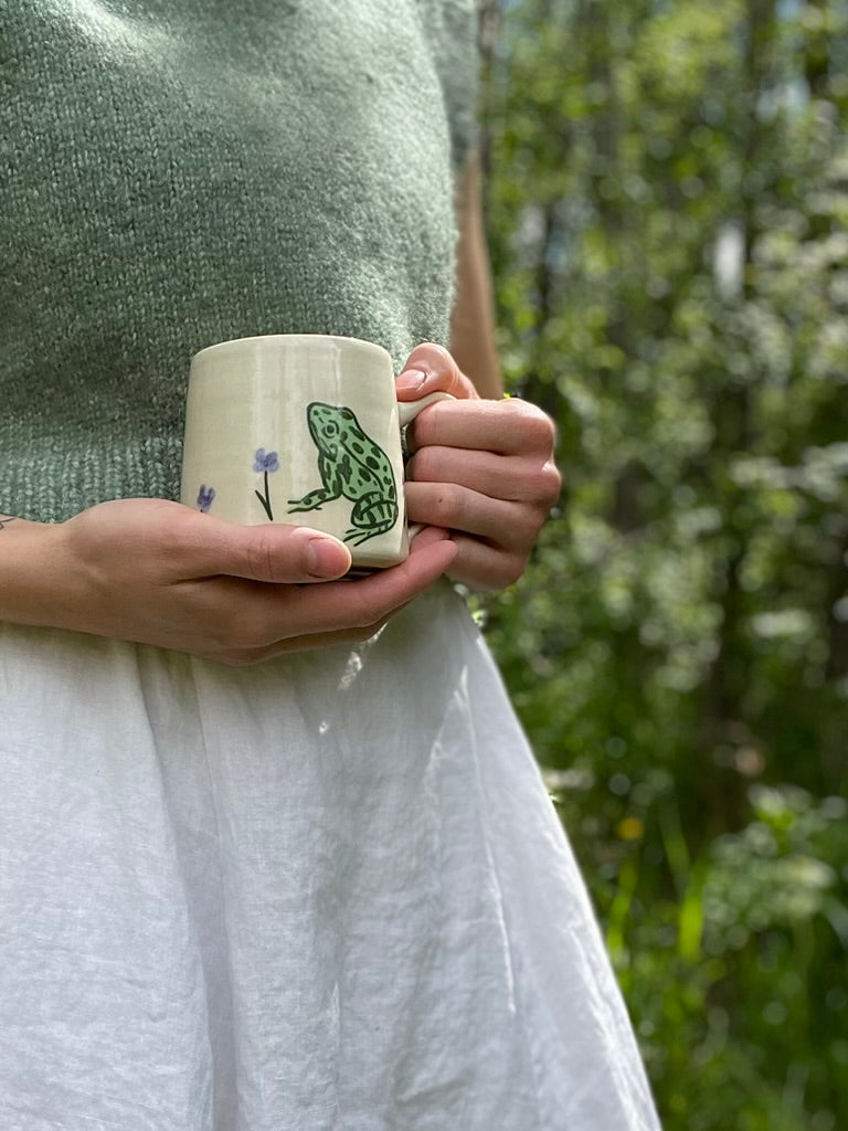 Frog Mug 4